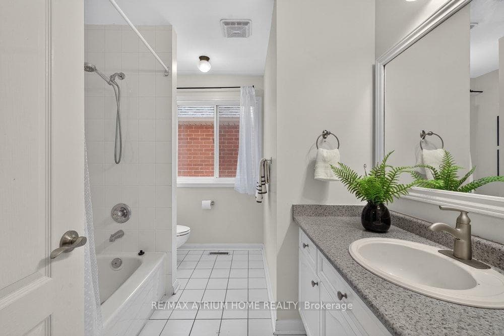 2293 Oakhaven Drive photo 43