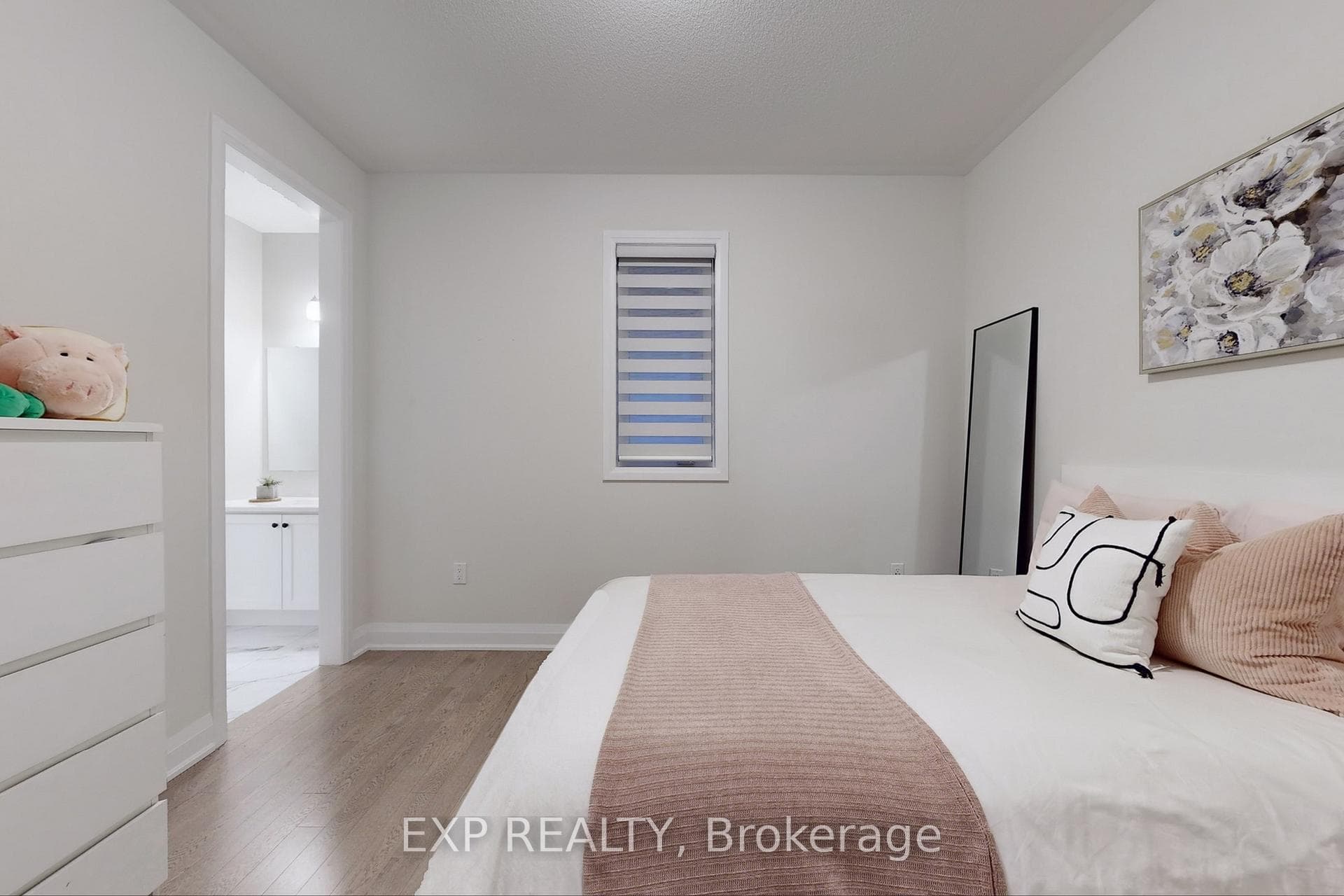 59 Lipscott Drive photo 38