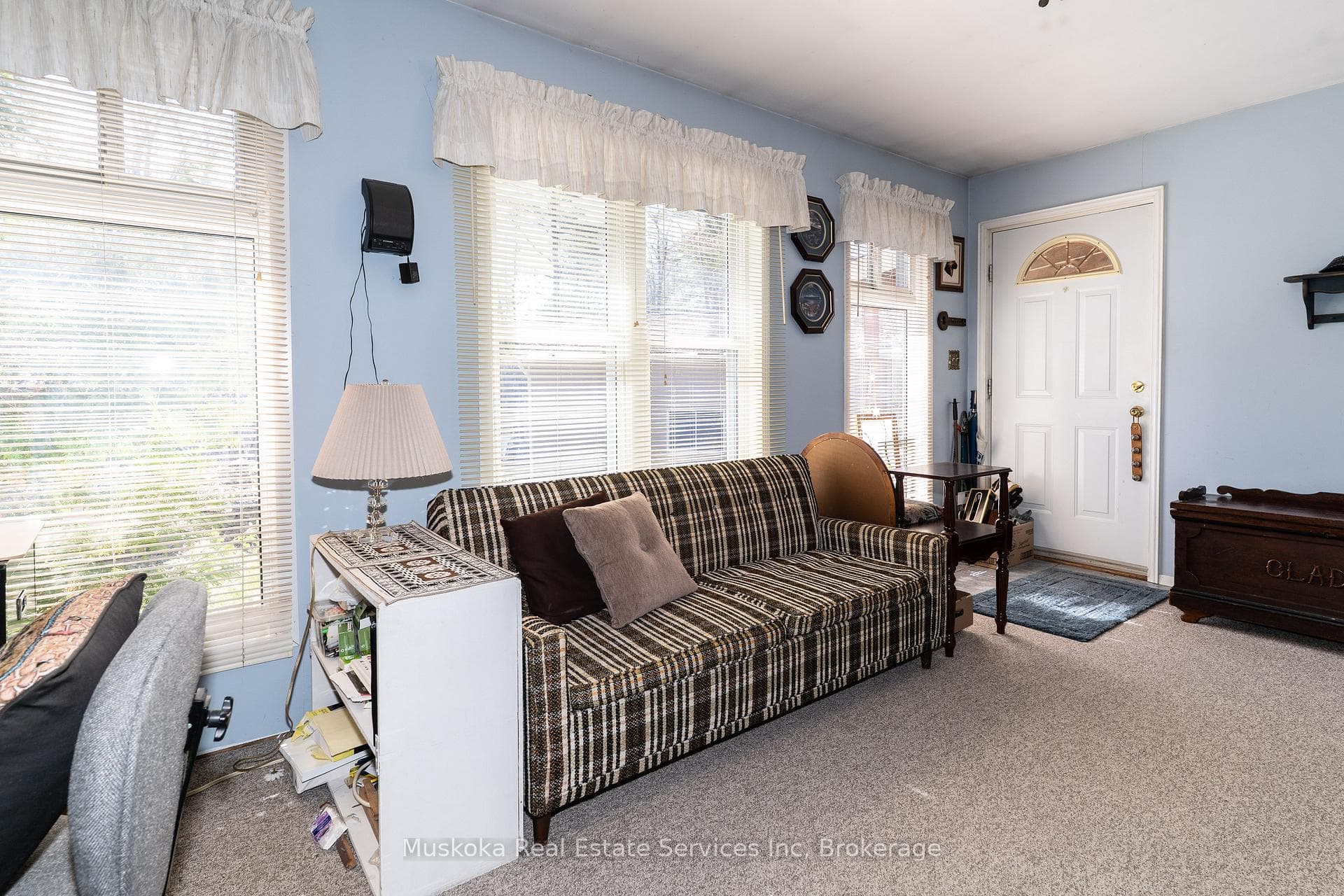 Large rm can double as office and 4th bdrm.