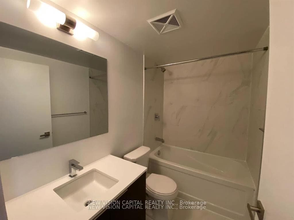 31 Tippett Road Unit 430 photo 3