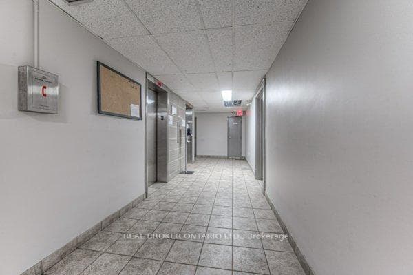 29 West Avenue Unit 702 photo 4
