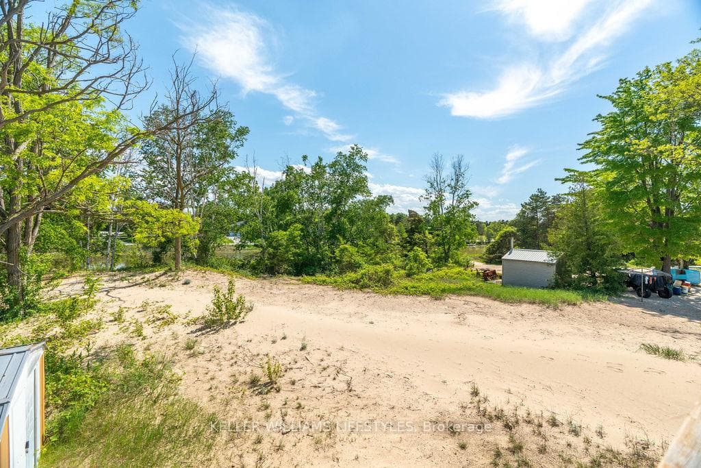 7403 SANDERSON Road photo 31