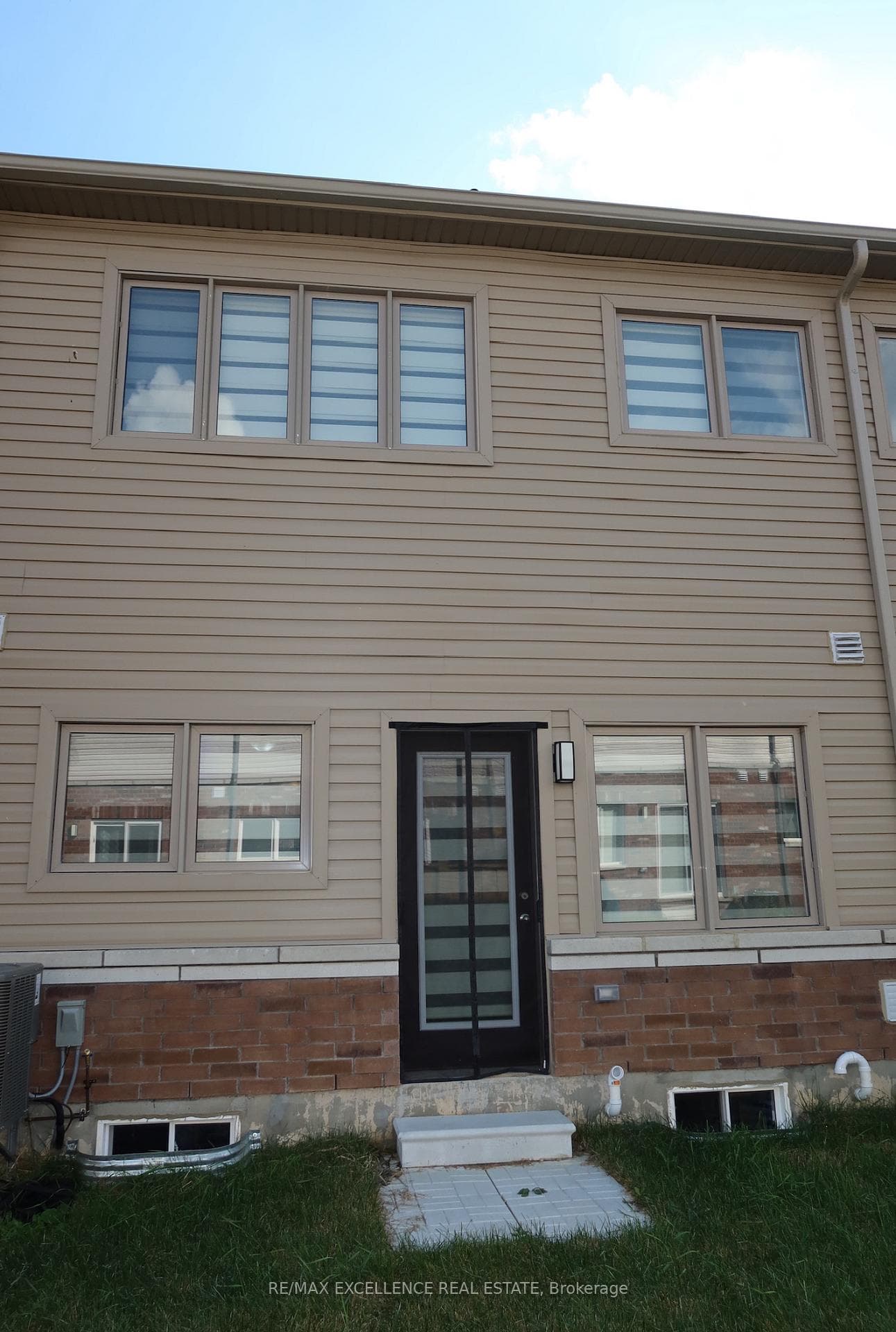 122 WATERS Way photo 17