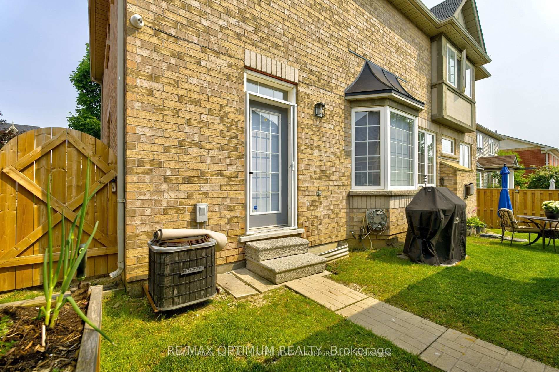 7129 Gillespie Lane photo 44