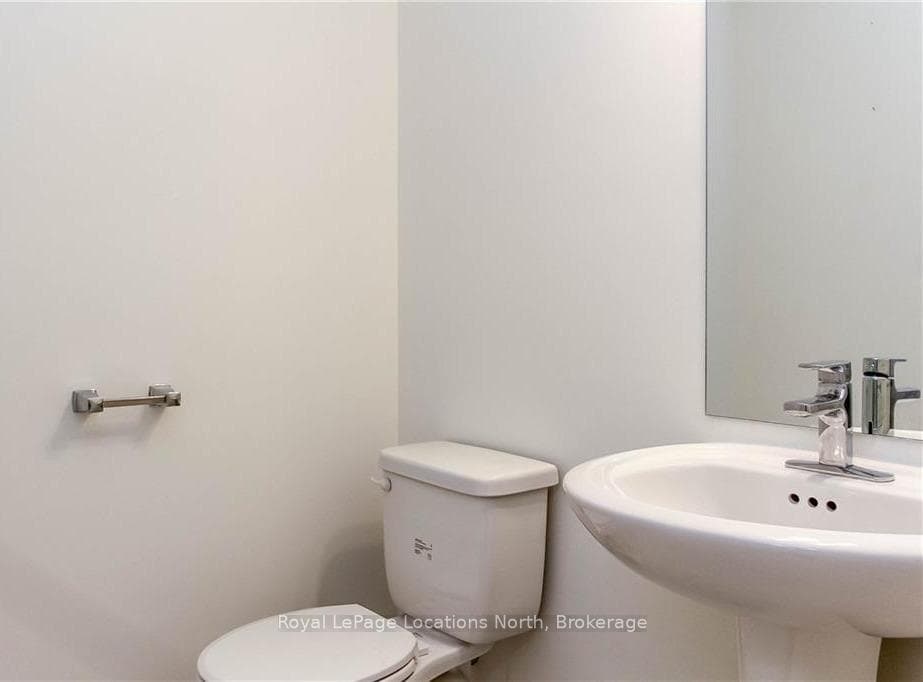 305 Cook Street photo 17