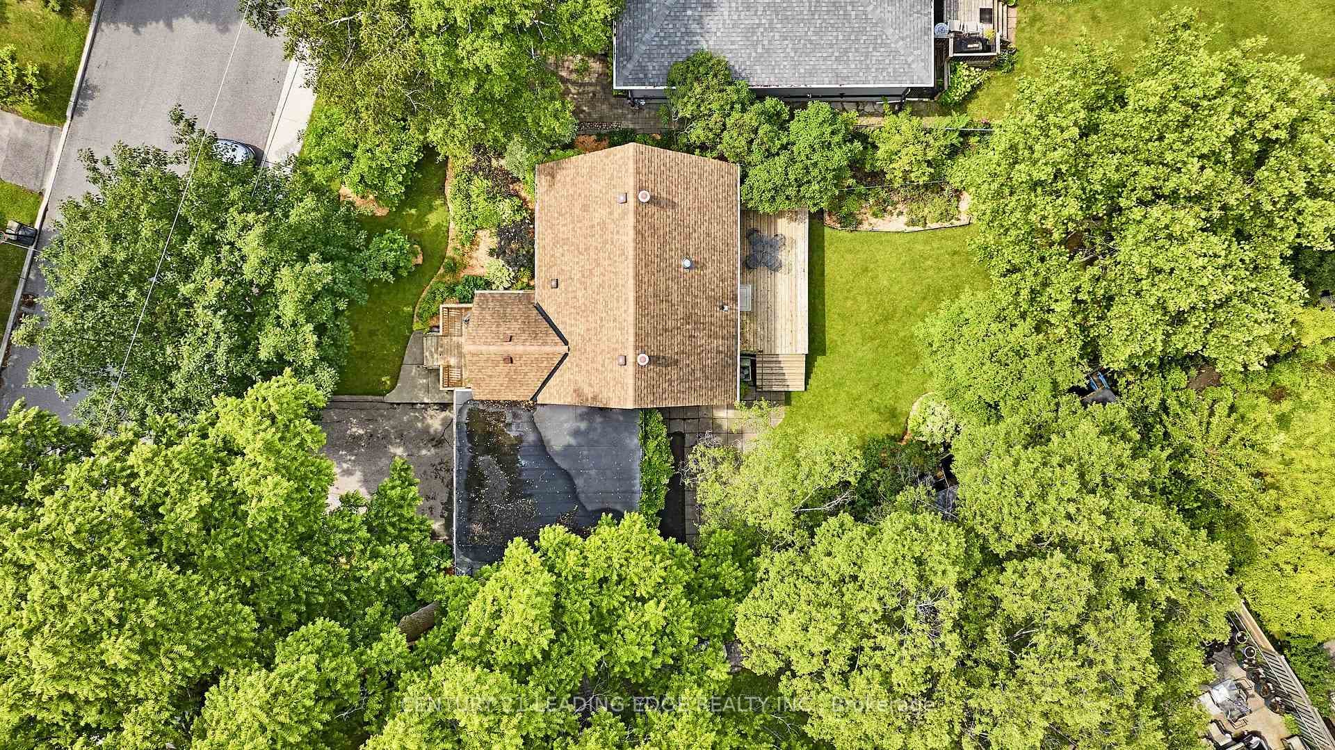 19 Scarboro Crescent photo 49