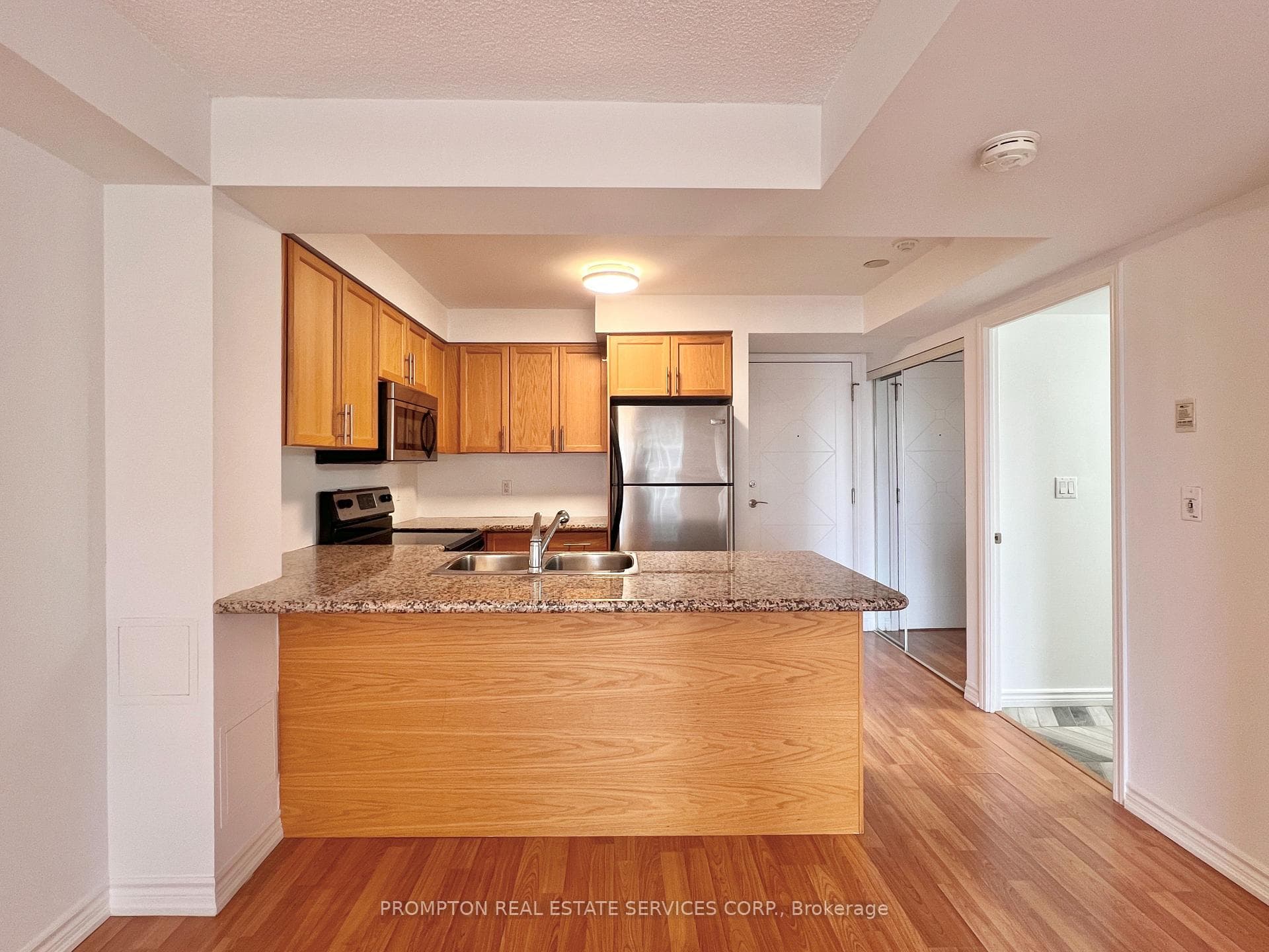 18 Harding Boulevard Unit 1205 photo 16