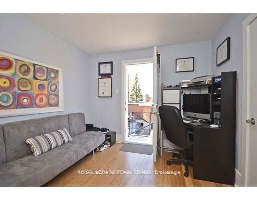 62 Laurel Street photo 23