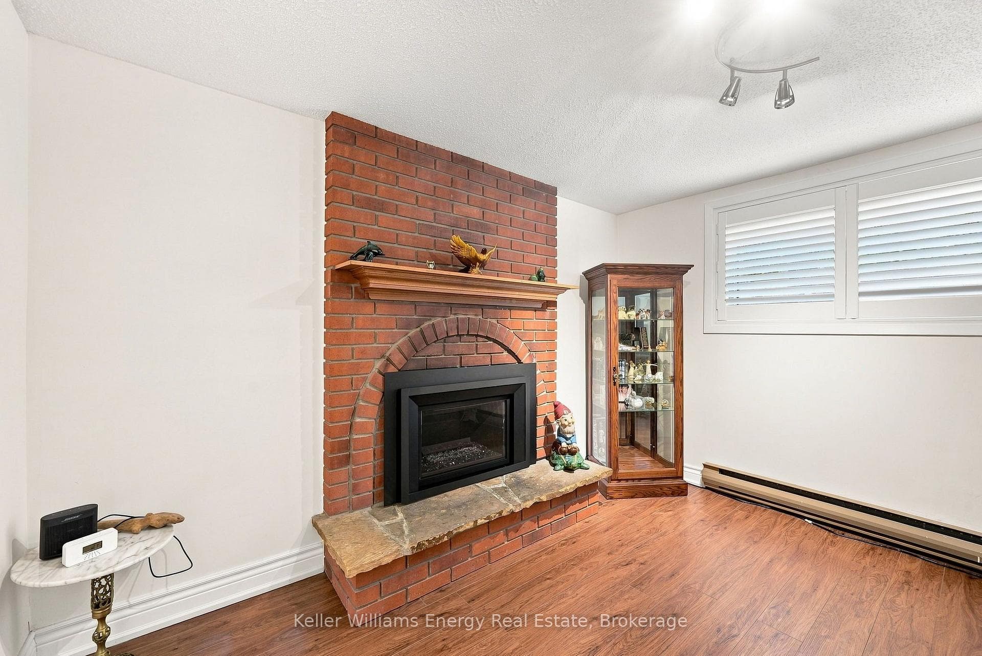 510 Charrington Avenue photo 25