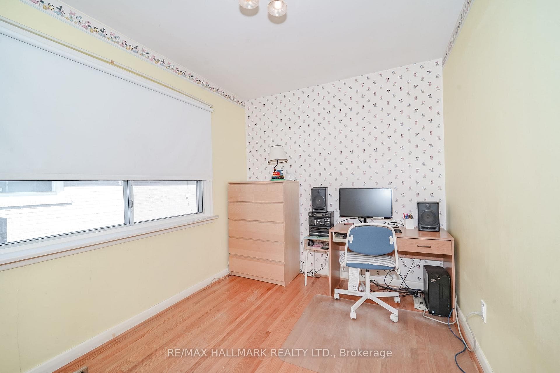 60 Vradenberg Drive photo 29