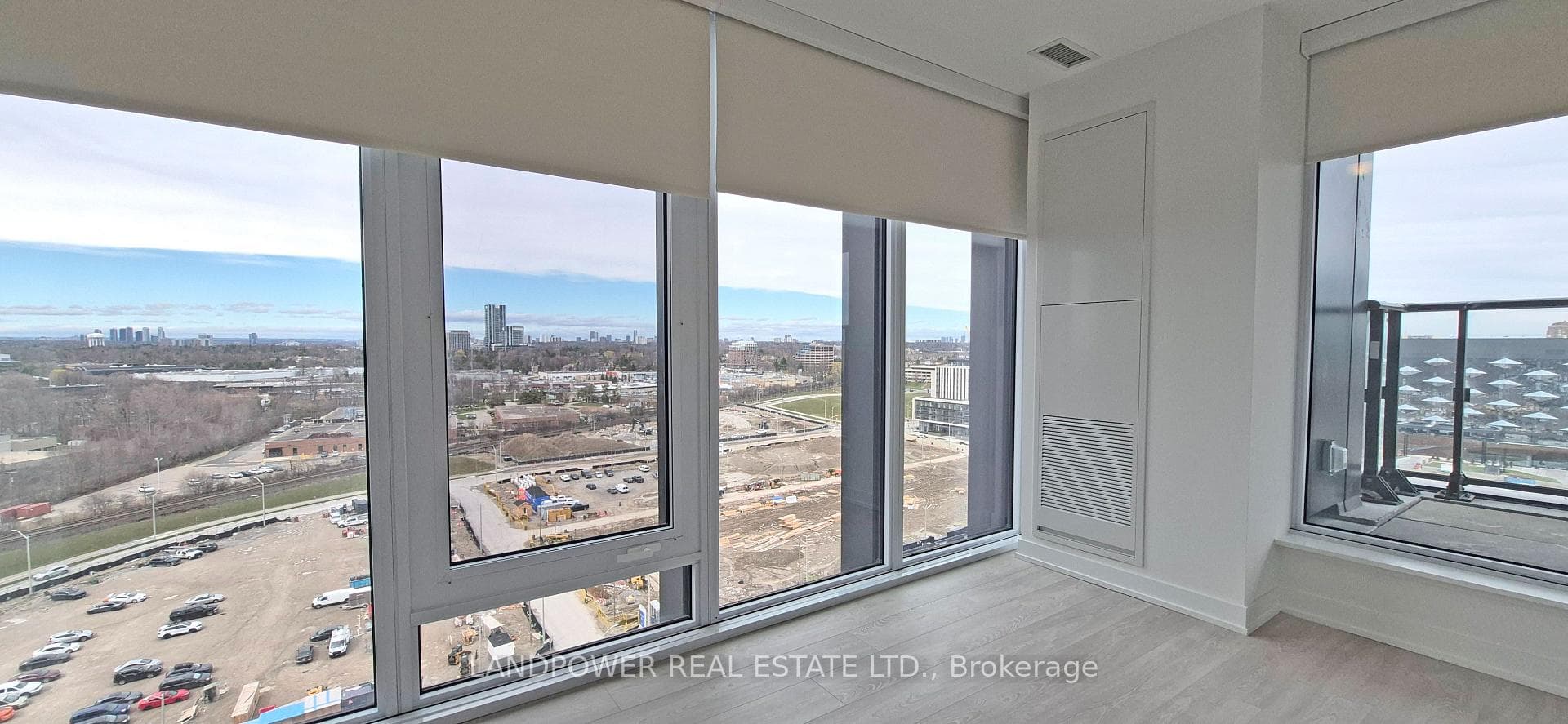 5 Quarrington Lane Unit 1605 photo 7