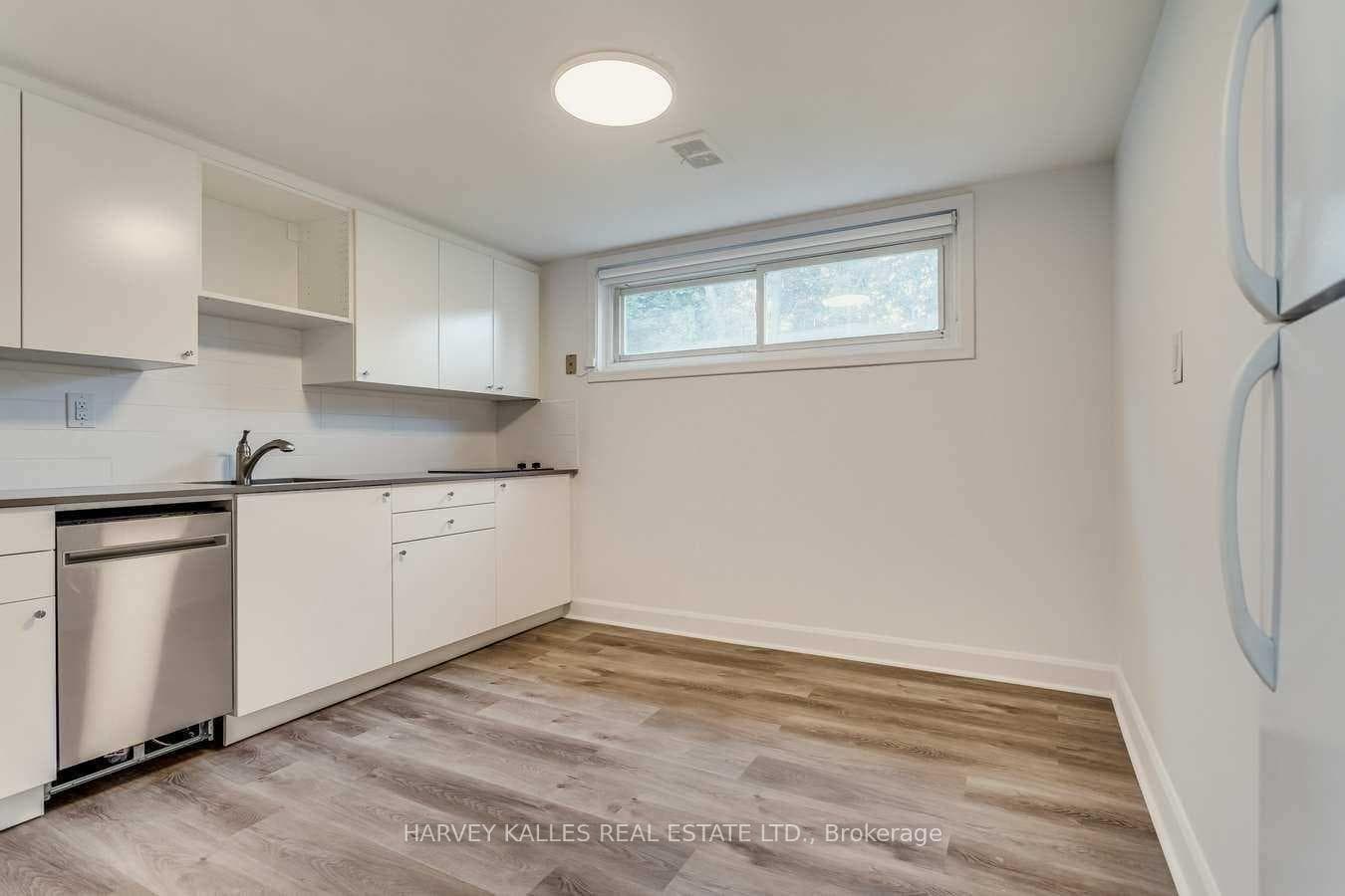 135 Combe Avenue photo 29