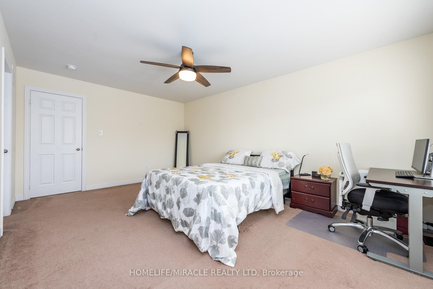 84 Rockman Crescent photo 27