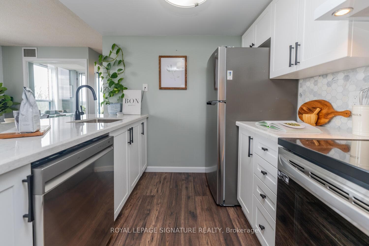 1625 Pickering Parkway Unit 606 photo 29