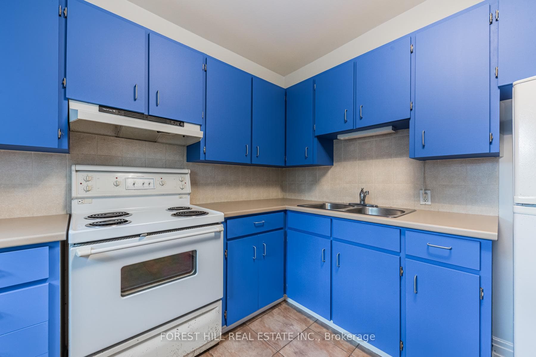 669 St Clair Avenue Unit Upper photo 21