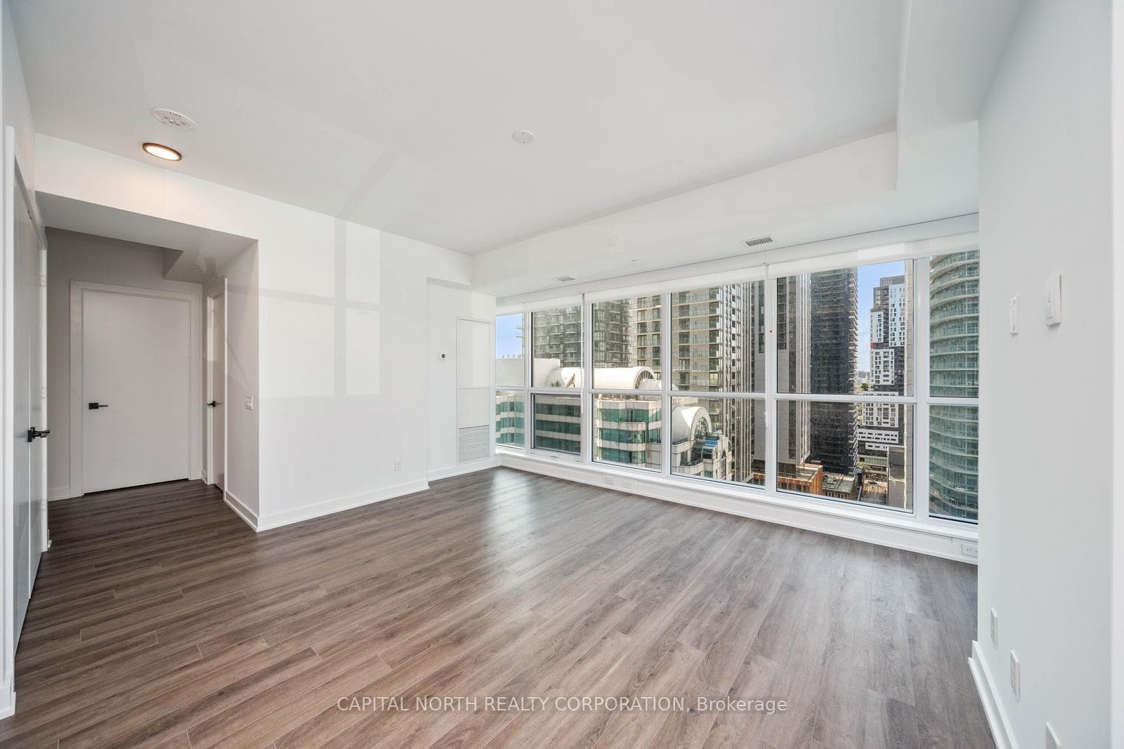 327 King Street Unit 2307 photo 9