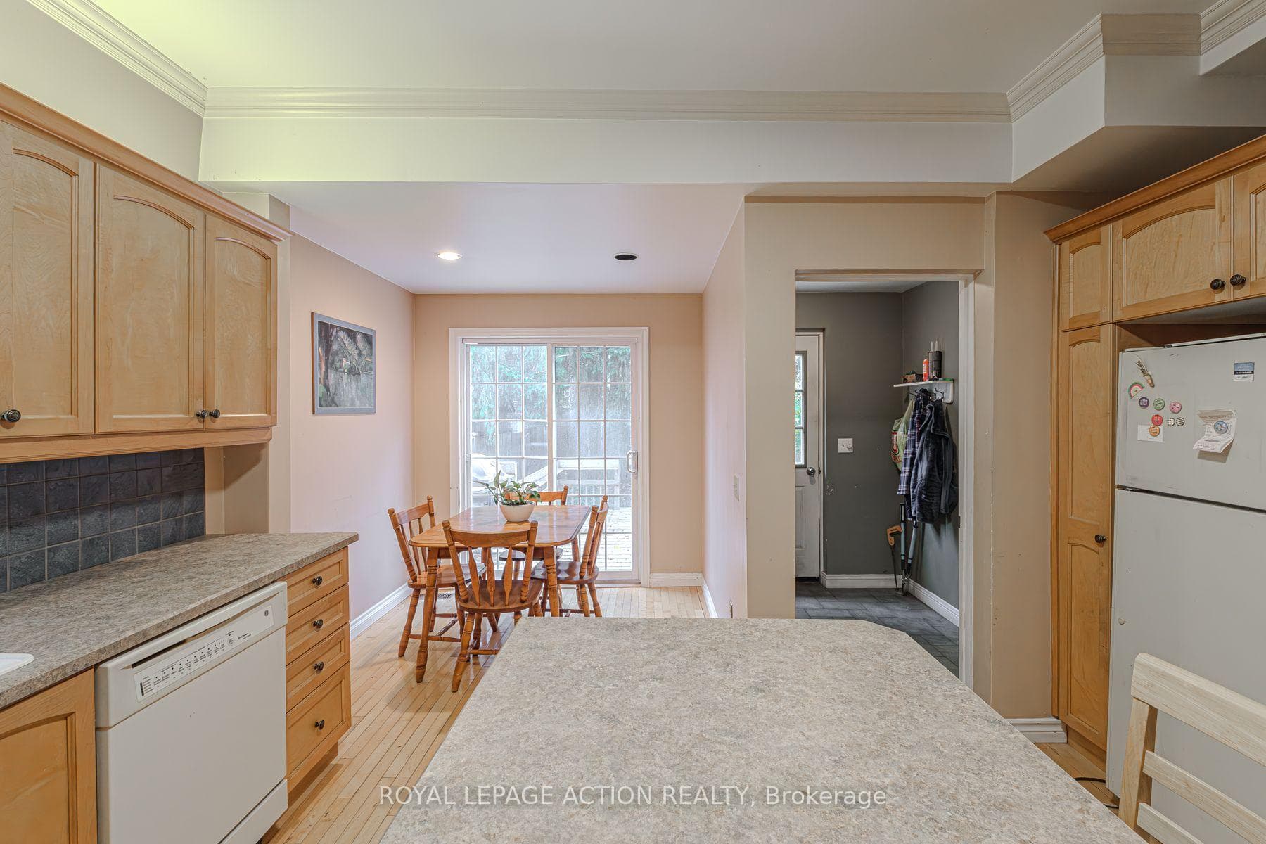 183 St. Paul Avenue photo 24