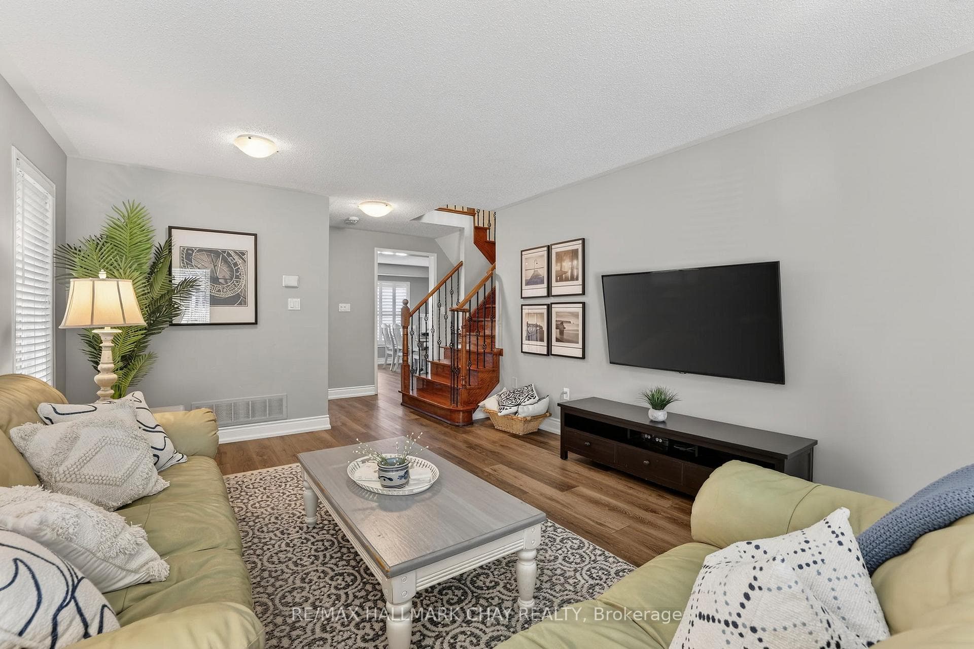 20 Burwell Street photo 6