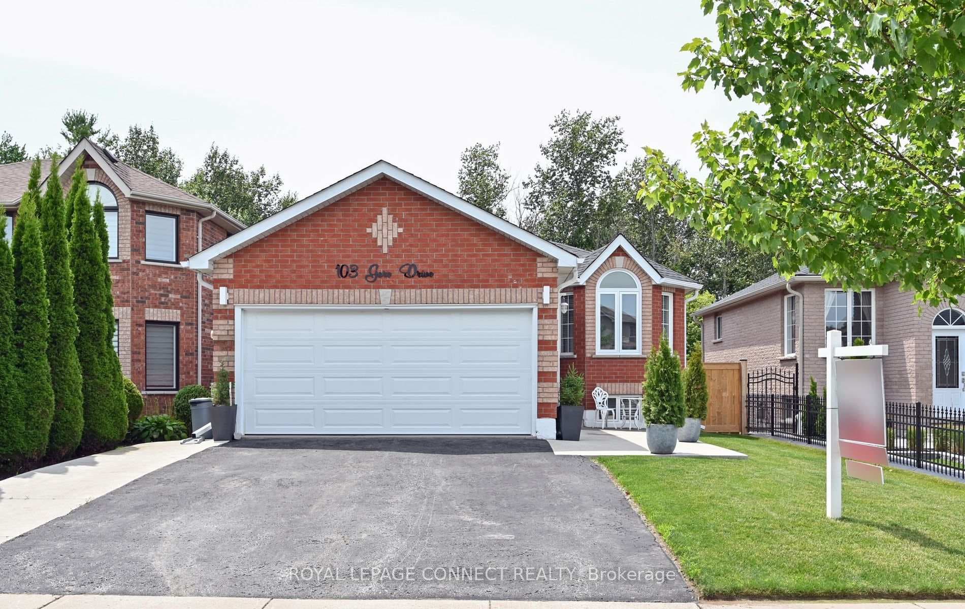 2-Car Garage!