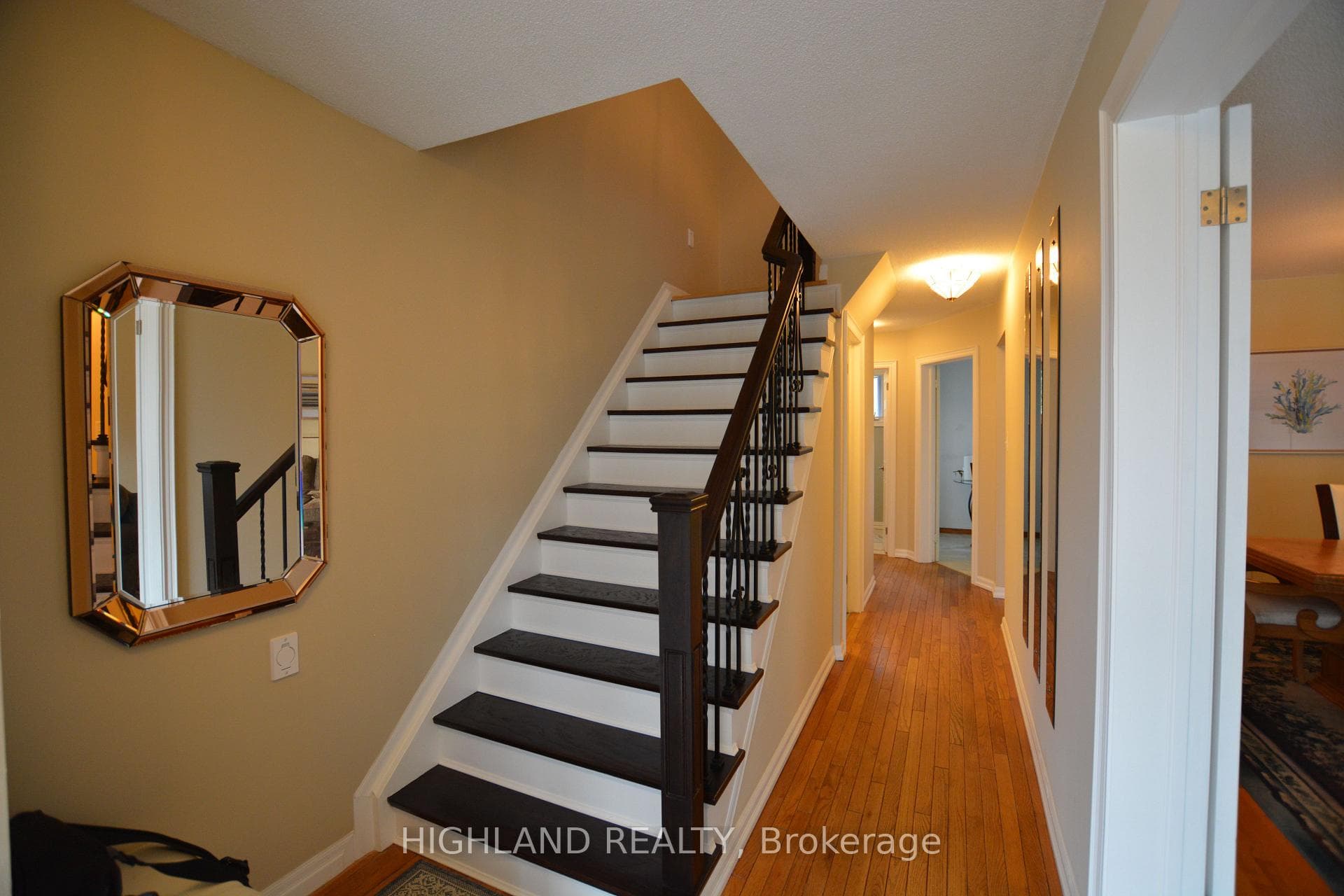 2868 Constable Road photo 3