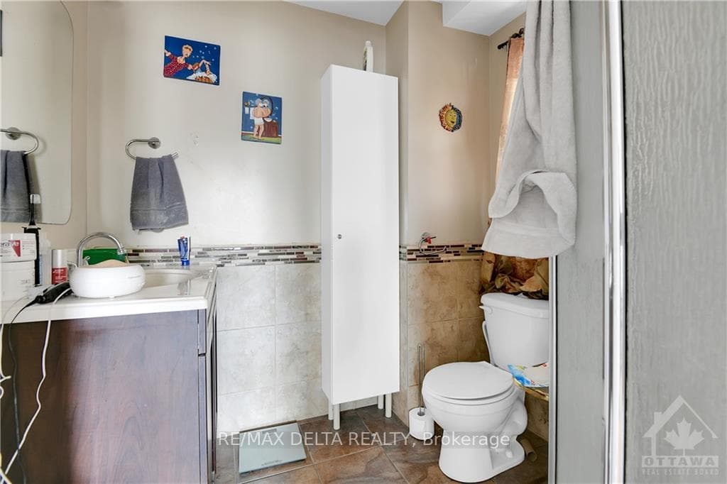 750 BREBEUF Street photo 6