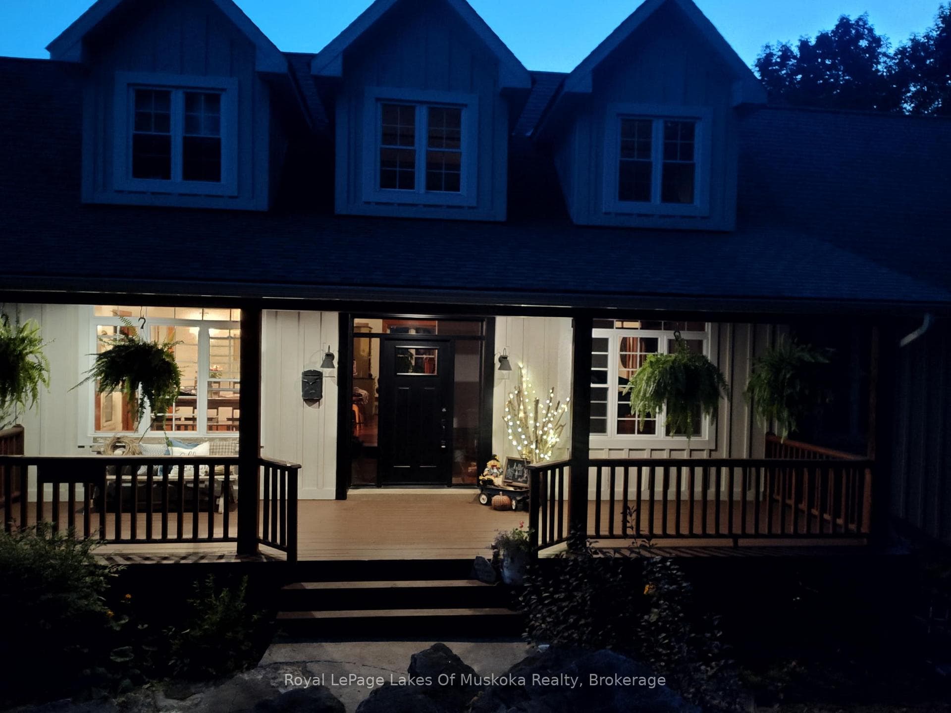 1080 Walkers Glenn Crescent photo 5