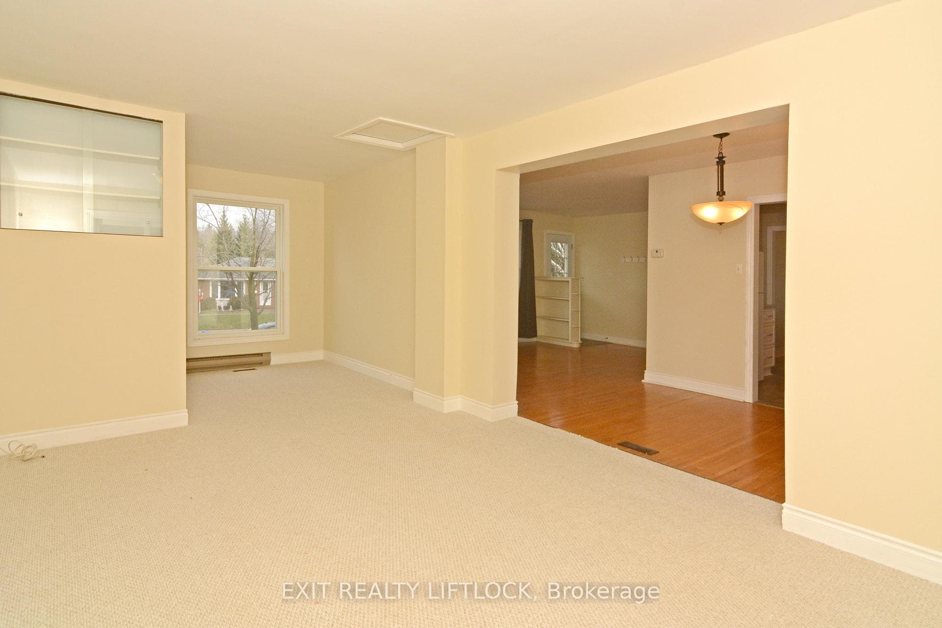 1437 Westbrook Drive Unit Main Floor photo 4