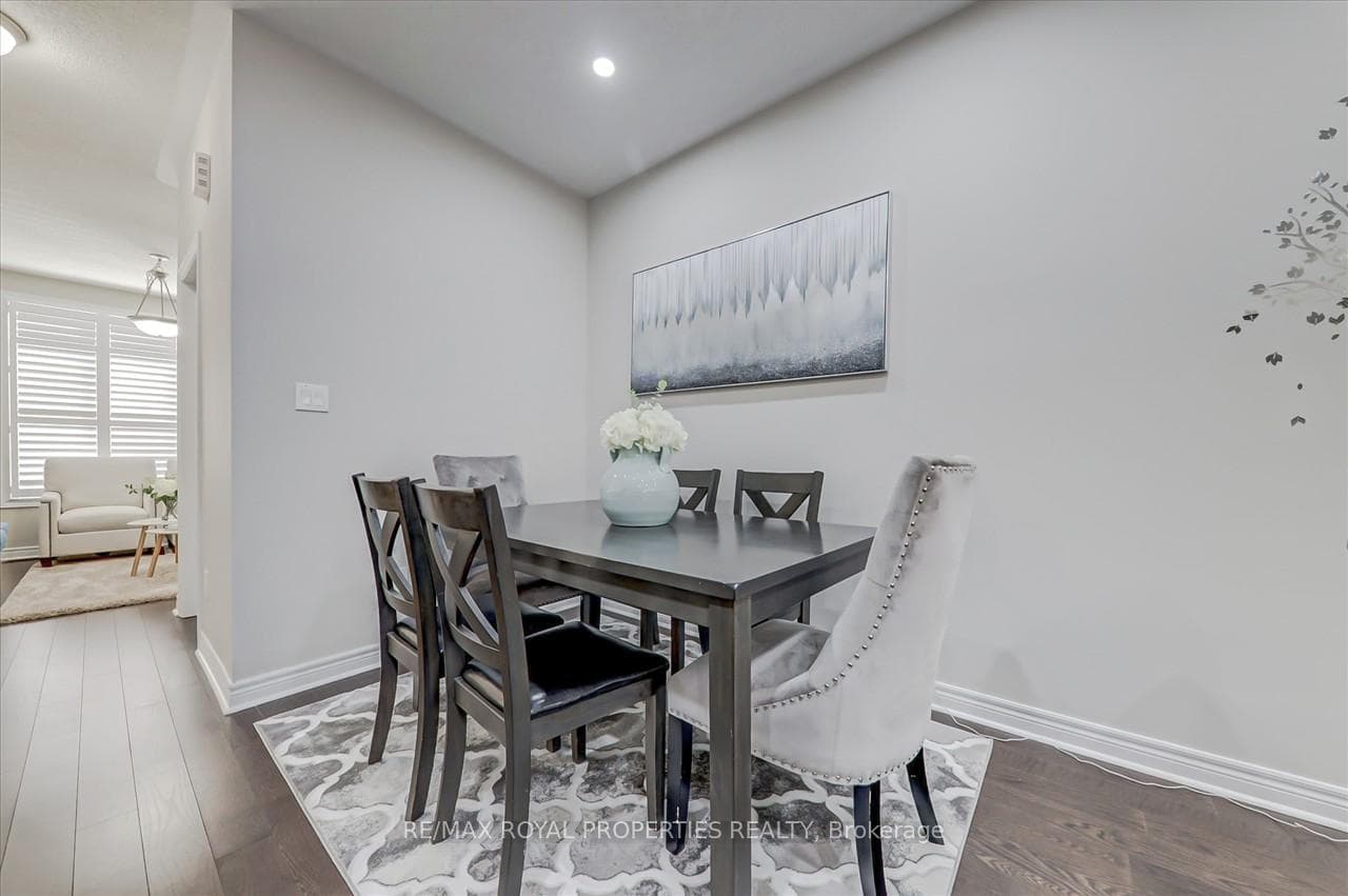 2604 Cerise Manor photo 12