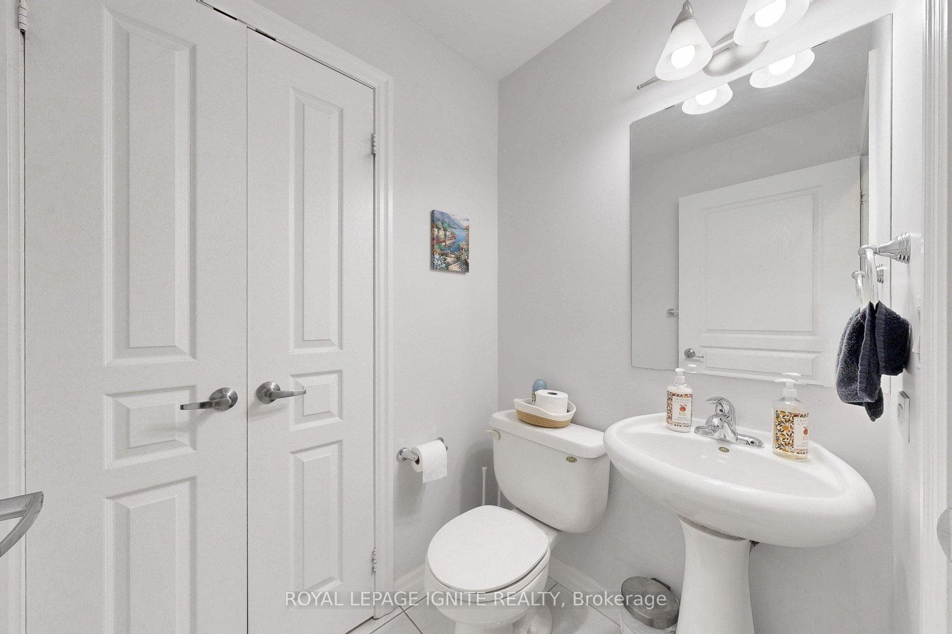 225 Webb Drive Unit 1809 photo 13