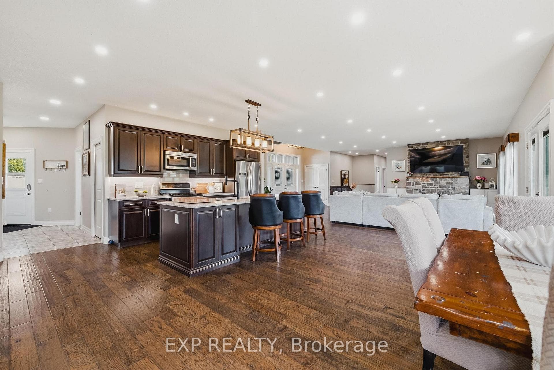 236 Burford Delhi Townline Road photo 10