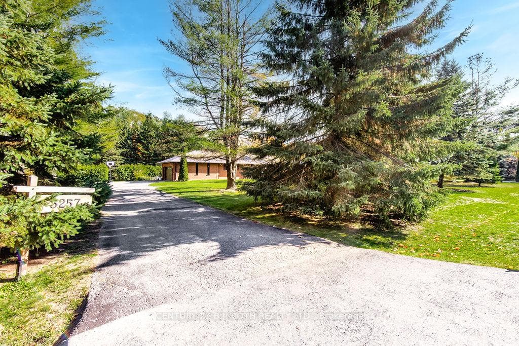 3257 LIAH Lane photo 3