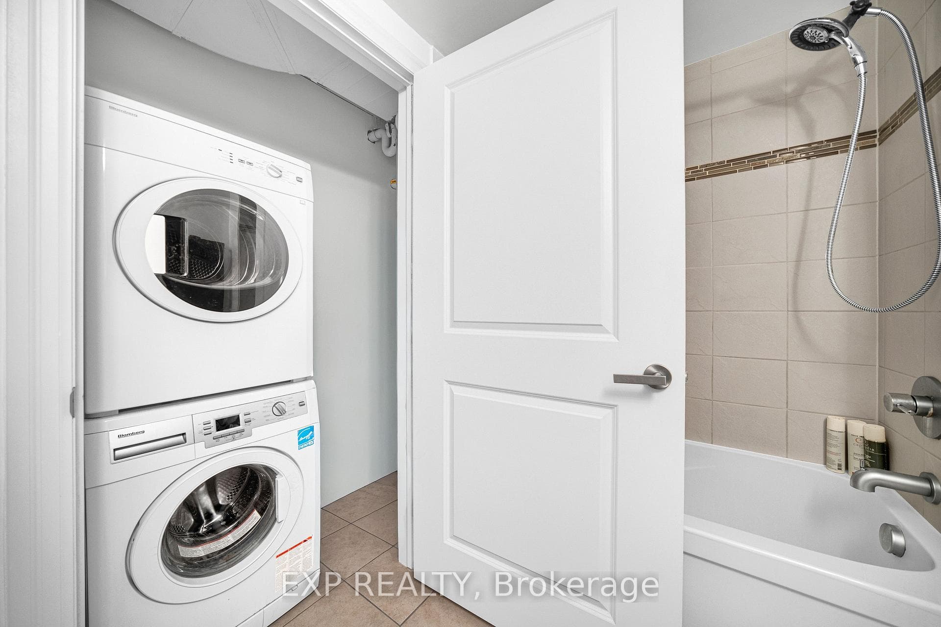 195 Besserer Street Unit 1405 photo 19