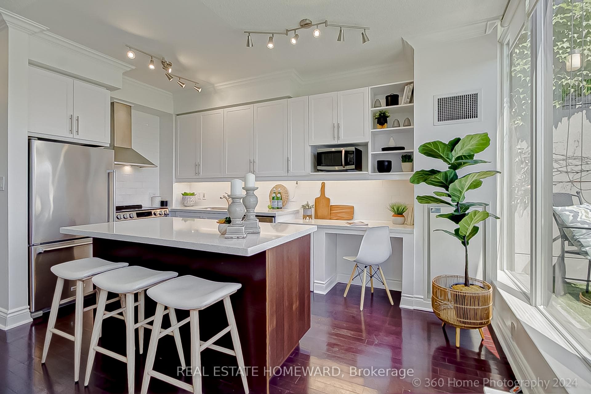 308 Palmerston Avenue Unit Ph14 photo 4