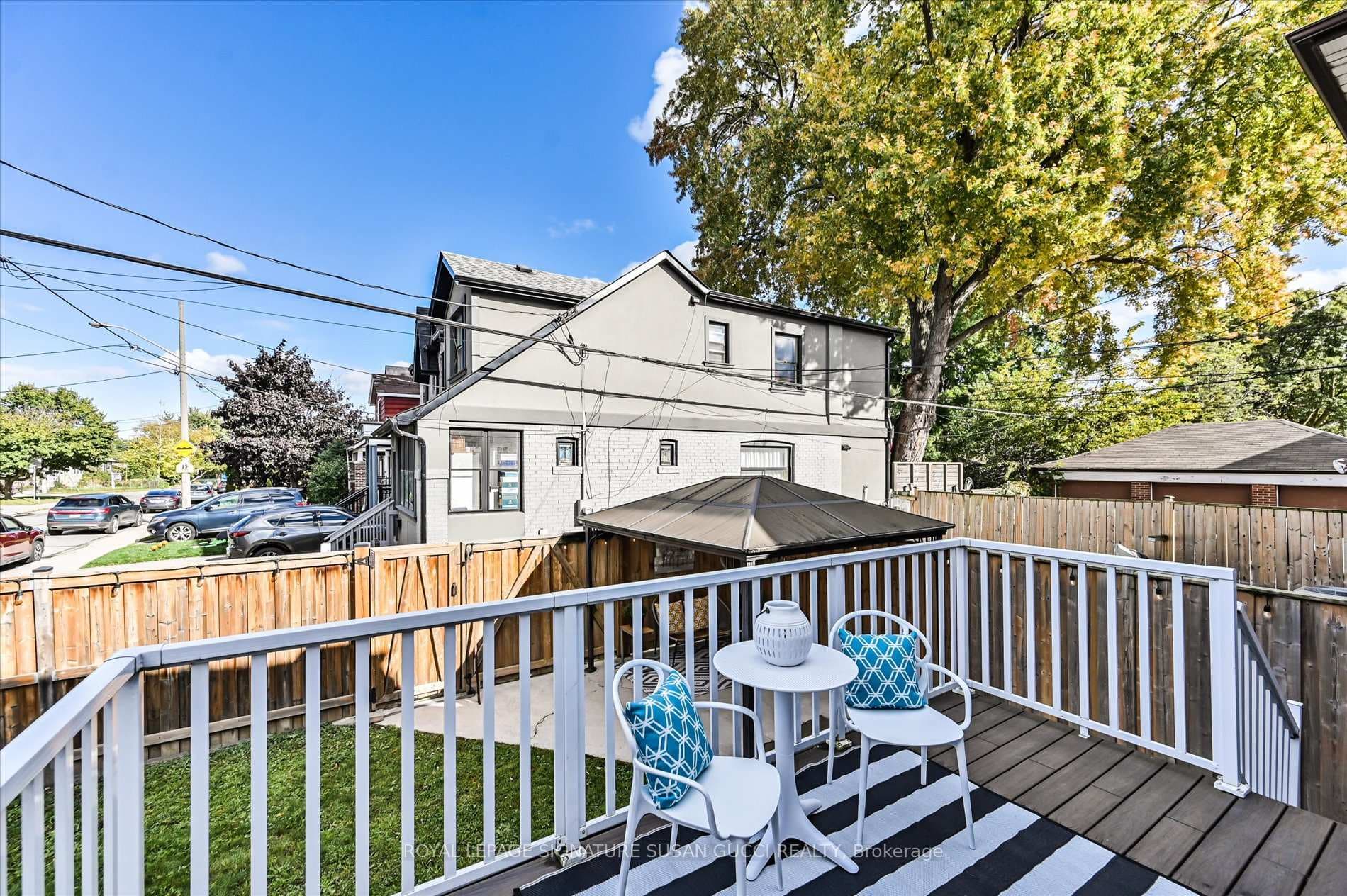 1425 Woodbine Avenue photo 35