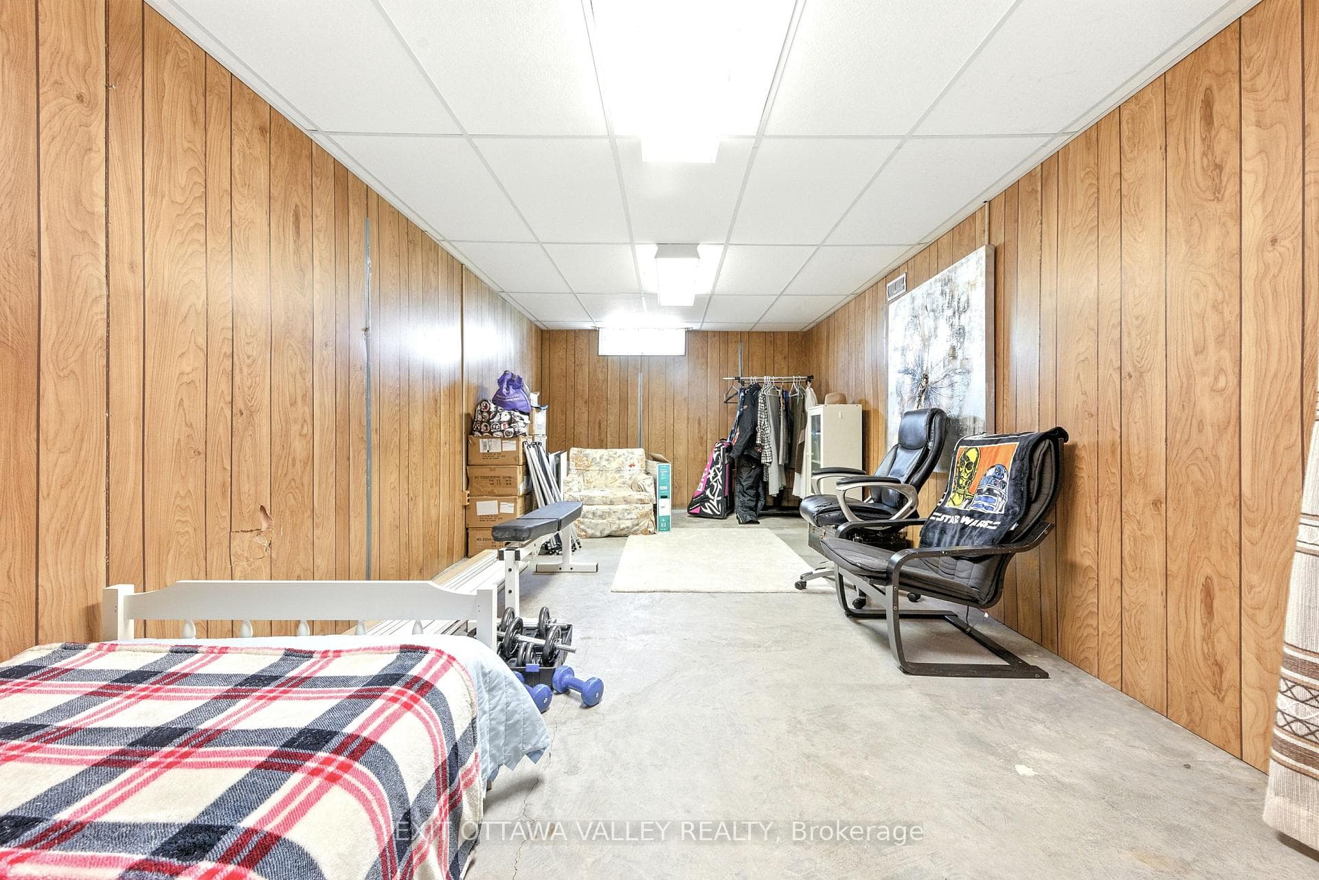 Basement spare room