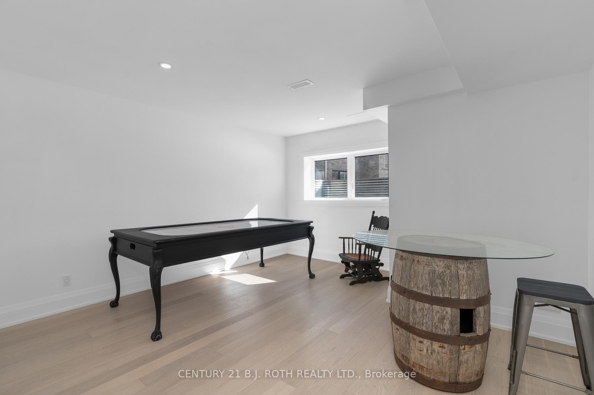 24 Oldenburg Court photo 23
