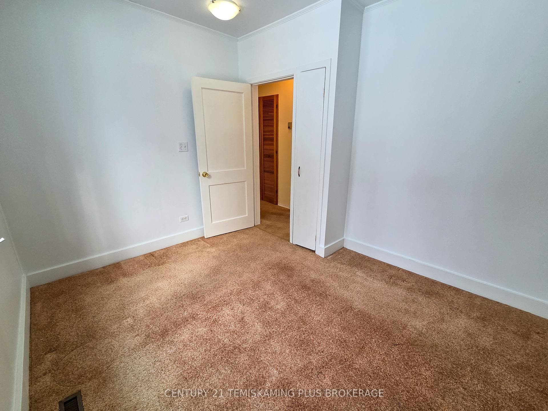 56 Sixth Avenue photo 19