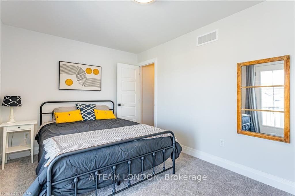 407 BREAKWATER Boulevard photo 29