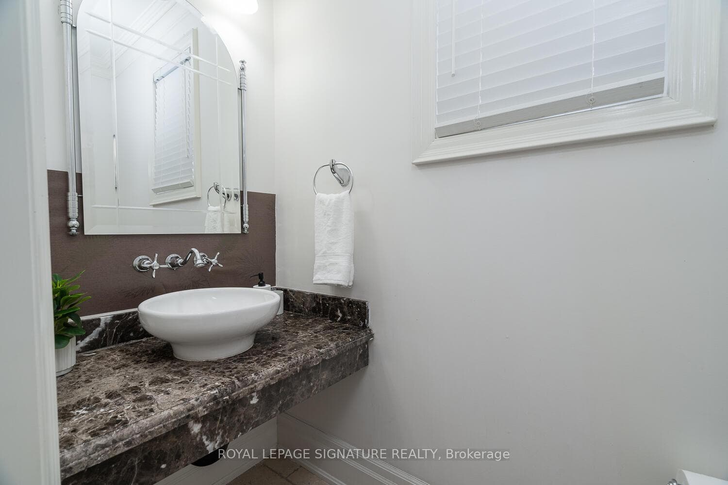 113 Holmes Avenue photo 15