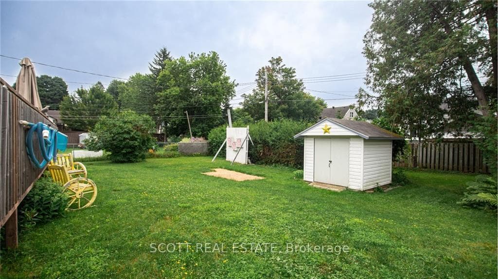 342 CHAMBERLAIN Street photo 26