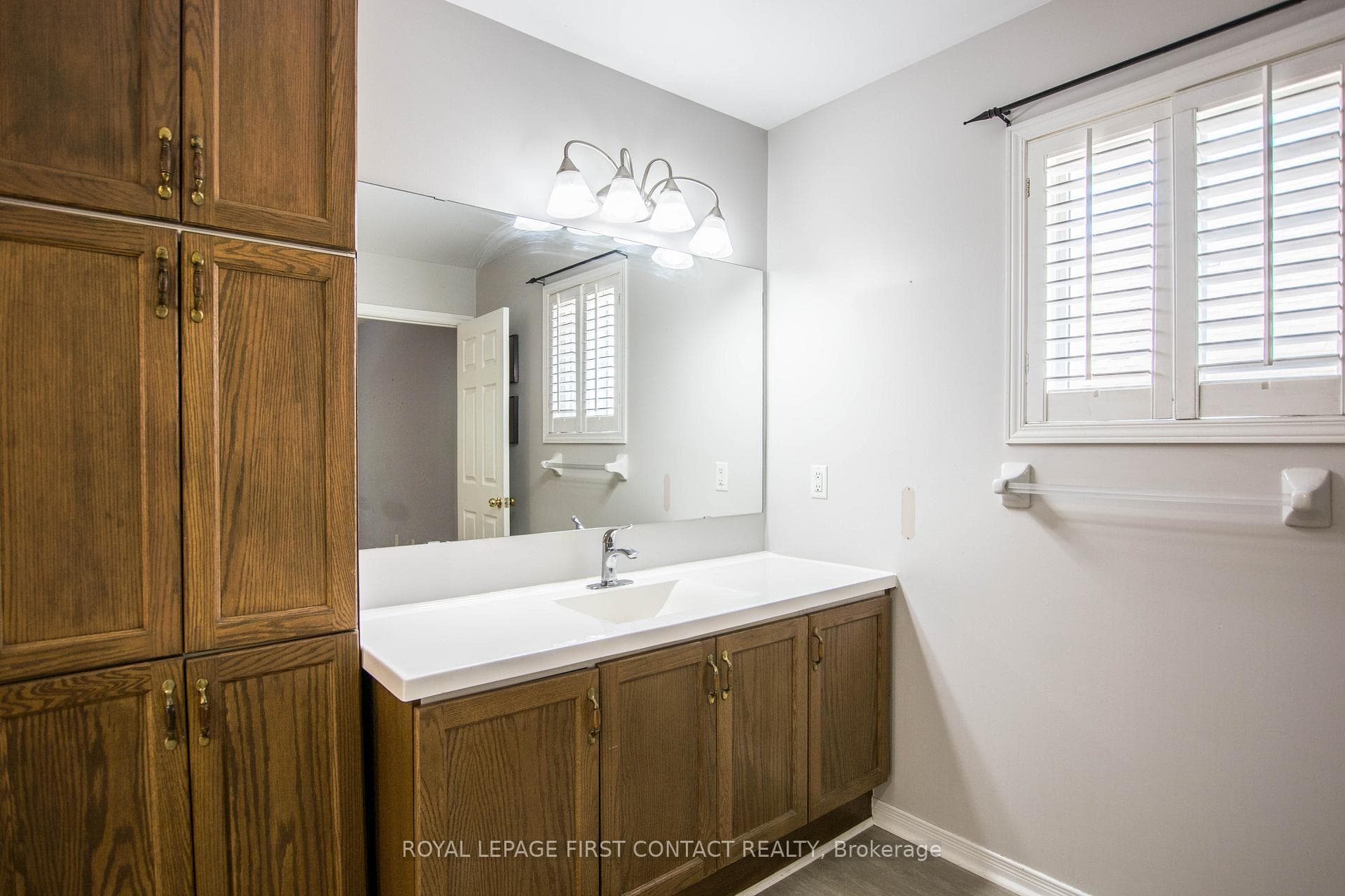 59 Livingstone Street photo 16