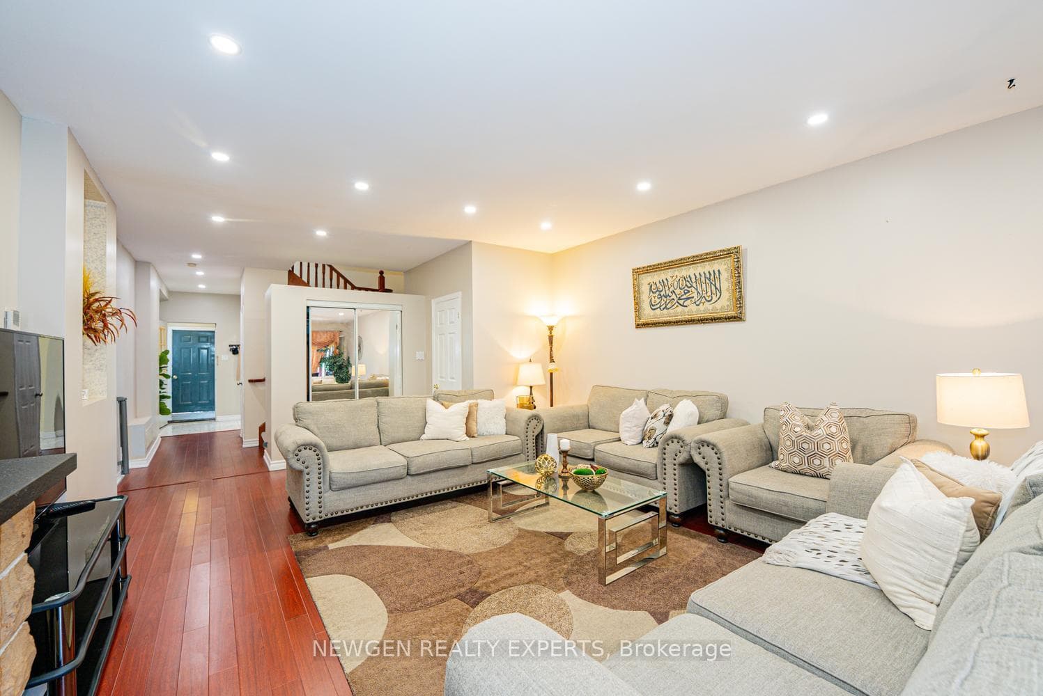 592A Danforth Road photo 9