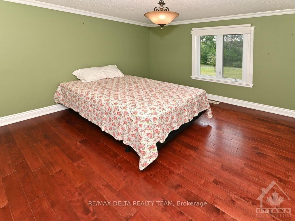 1821 BERCIER Road photo 28