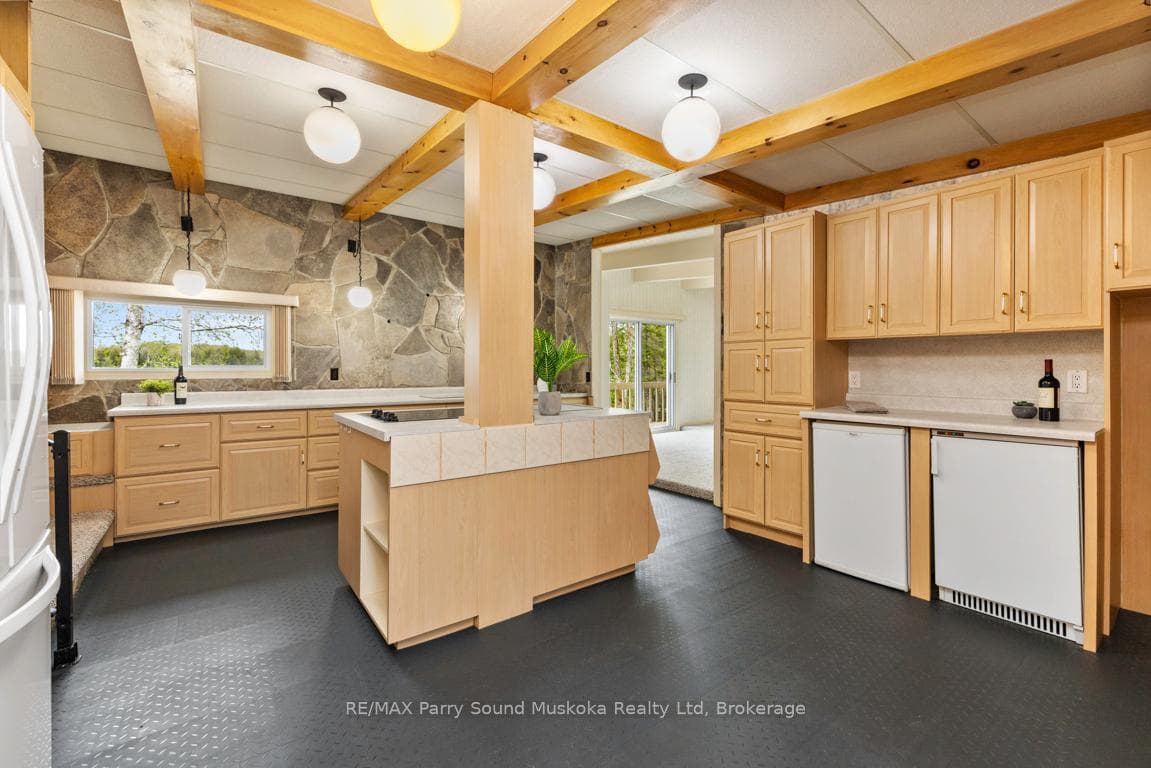 179 MANITOU Drive photo 13