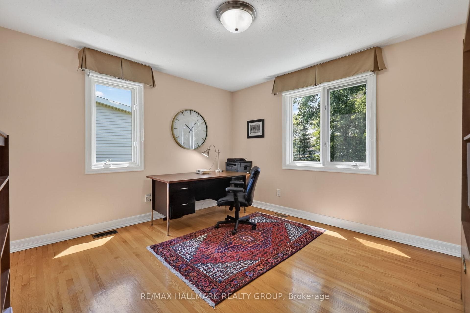 1680 Rhodes Court photo 29