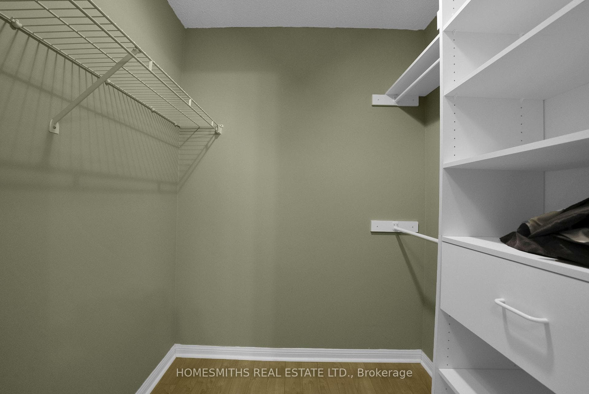 95 Wellington Street Unit 214 photo 24