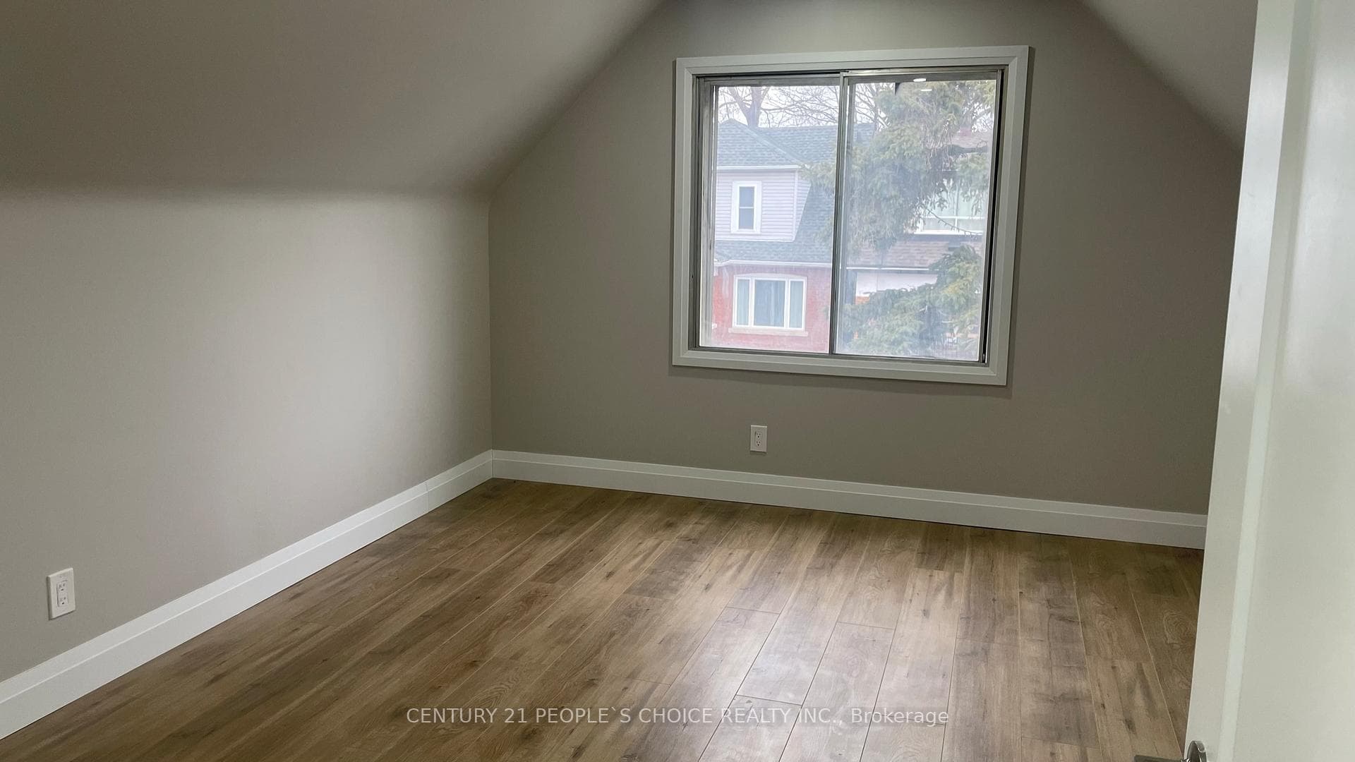 136 Edgemont Street photo 26