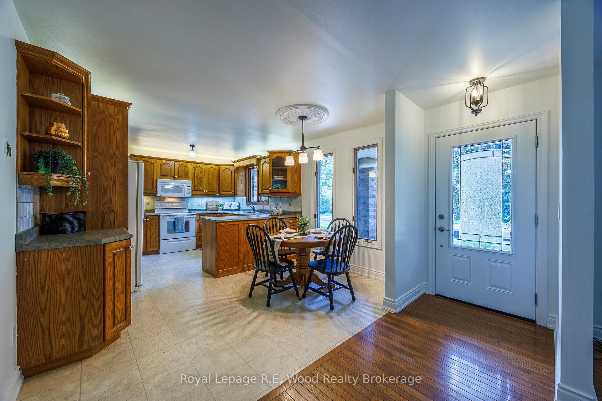 164047 BROWNSVILLE Road photo 4
