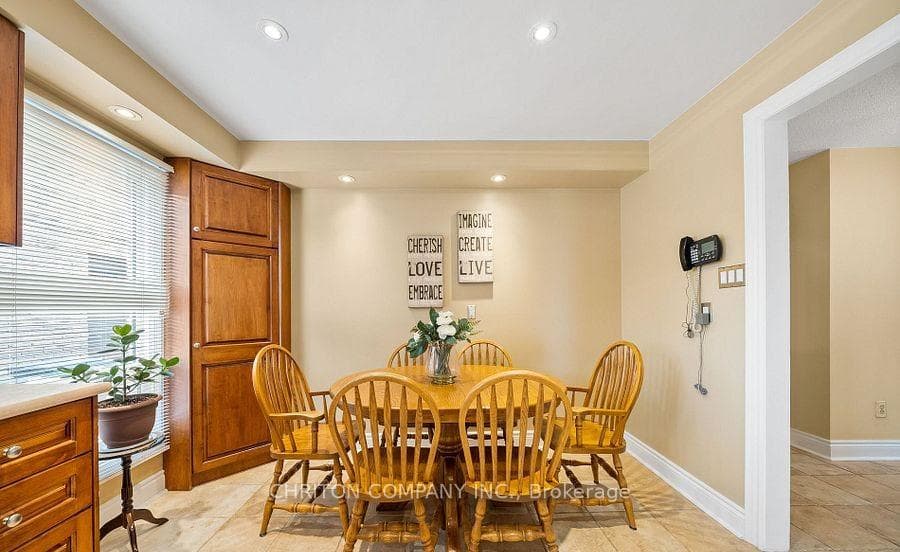 1078 Lovingston Crescent photo 11