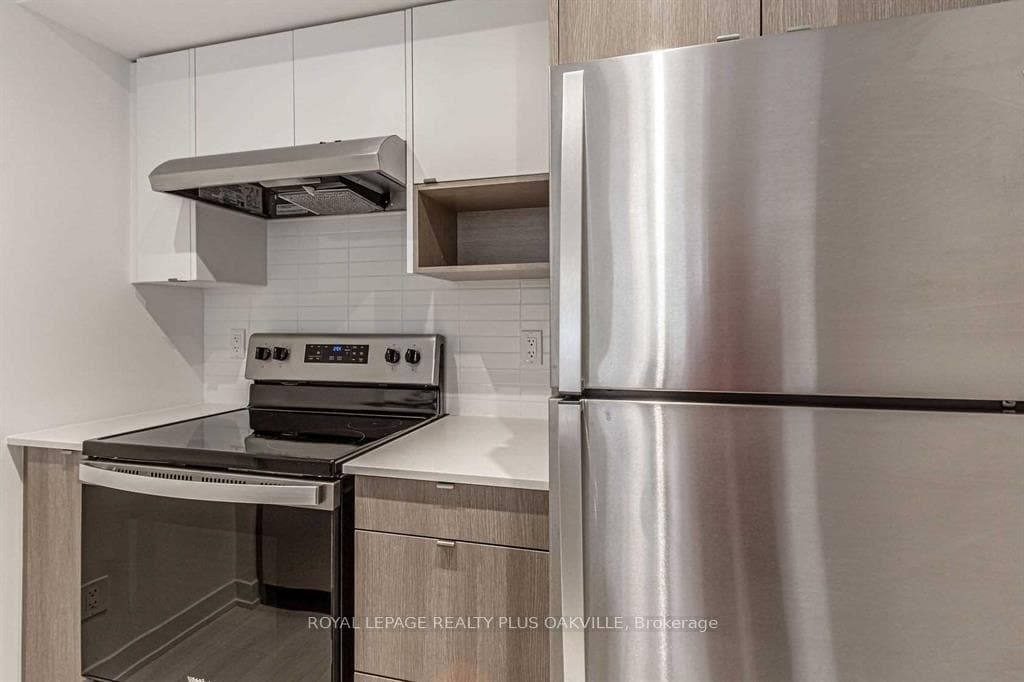 1139 Cooke Boulevard Unit 305 photo 16